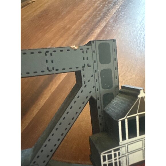 Jeffreys Hook Lighthouse Shelf Sitter New York City 1996 Shelia Handcrafted Wood - Picture 5 of 5